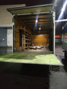 Машина пятитонник