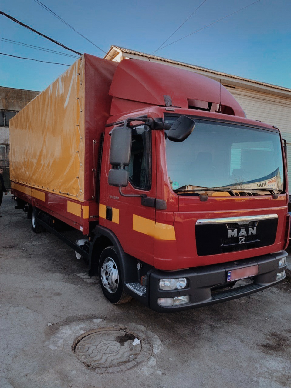 Машина 10 тонник MAN