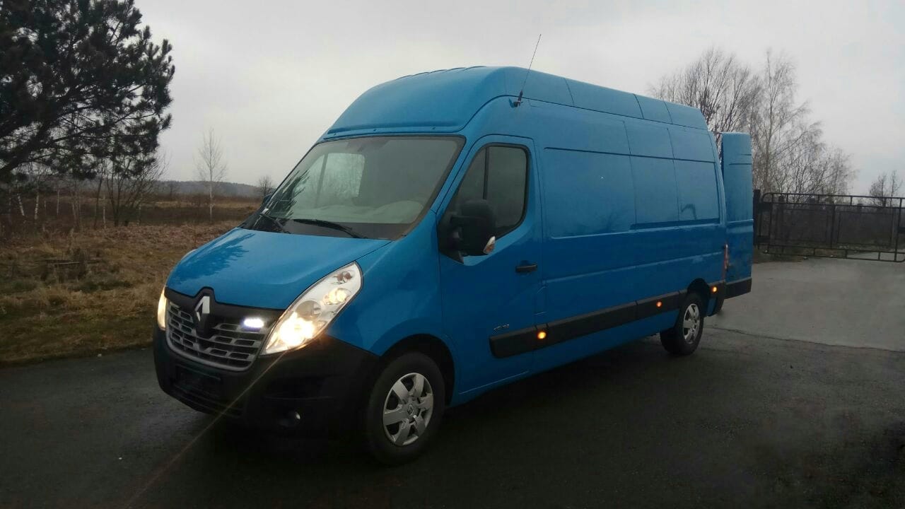 Бус для перевозки грузов