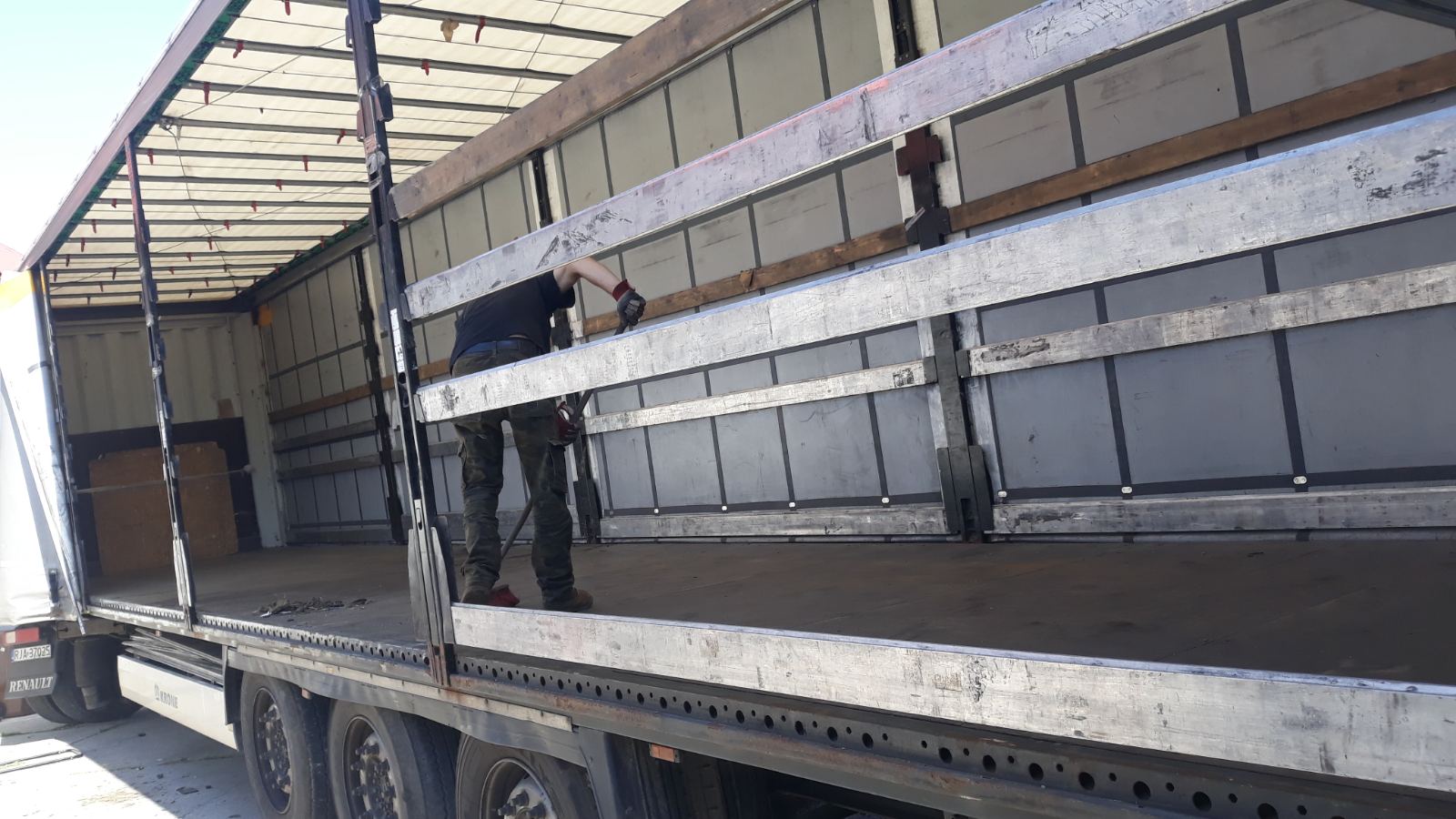 Грузоперевозки фурой до 22 тонн