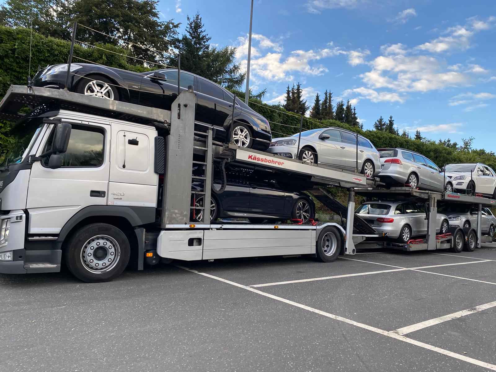 Машина для перевозки автомобилей